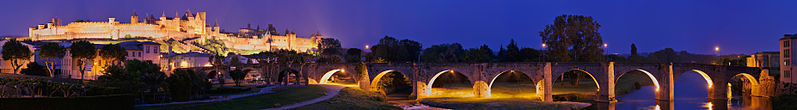 Le vieux pont and the old Cité de Carcassonne by night Source Wikipedia