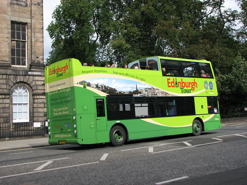 Edinburgh Tour green bus © 2012 Scotiana