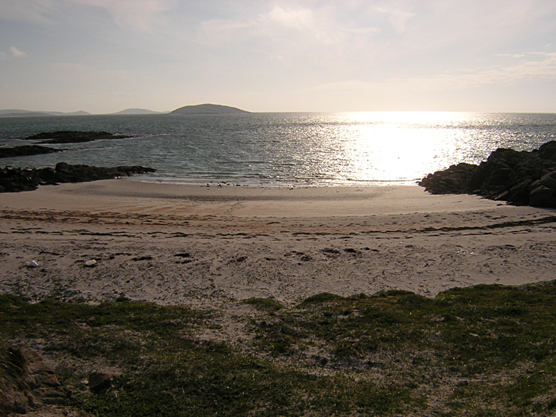 Bonnie Prince Charlie beach in Eriskay Outer Hebrides © 2004 Scotiana