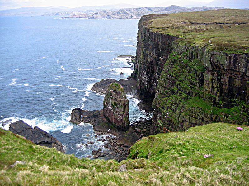 Handa Island cliff west coast of Sutherland Scotland © 2006 Scotiana