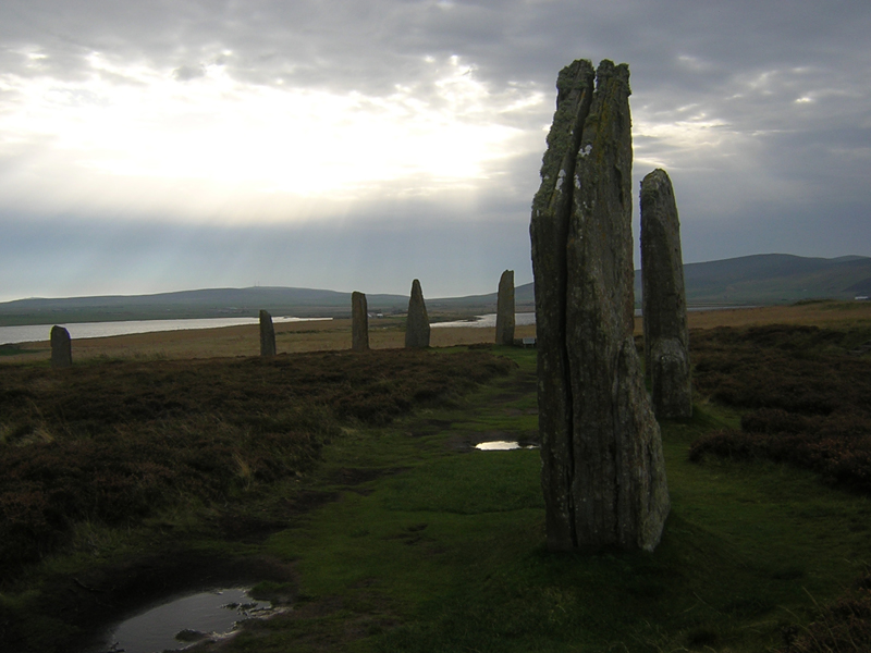 Orkney Ring of Brodgar © 2003 Scotiana