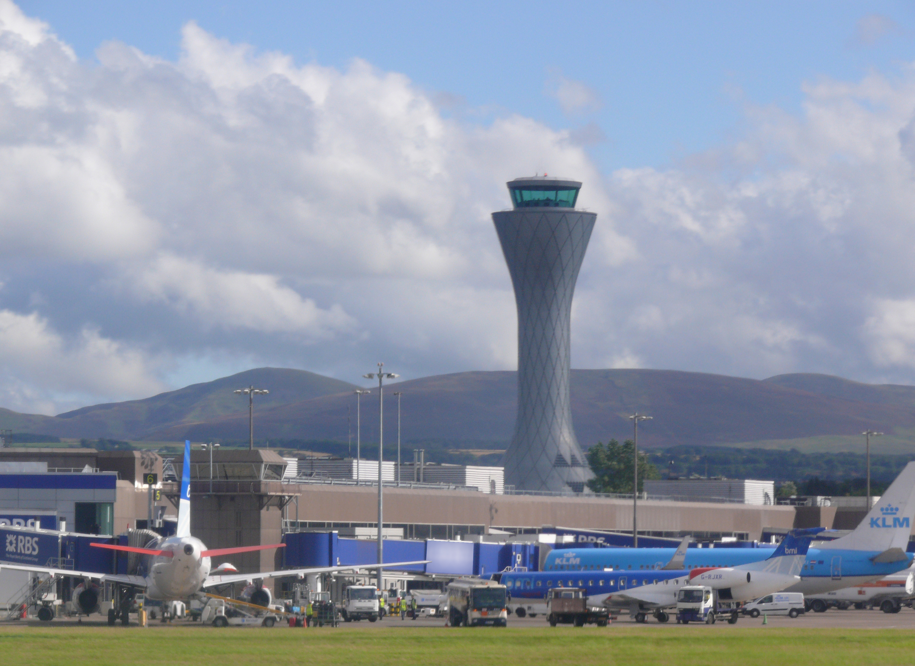 Edinburgh Airport break records again!
