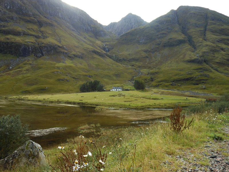 Glen Coe Loch Achtriochtan and Achnambeithach cottage © 2012 Scotiana
