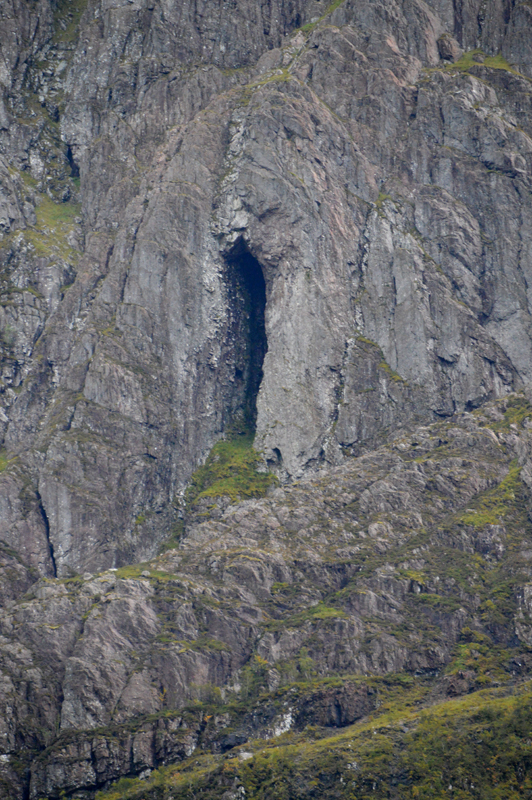 Glen Coe Ossian Cave © 2012 Scotiana