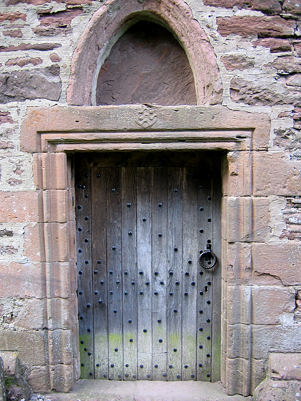 Innerpeffray door of the old collegiate chapel © 2007 Scotiana
