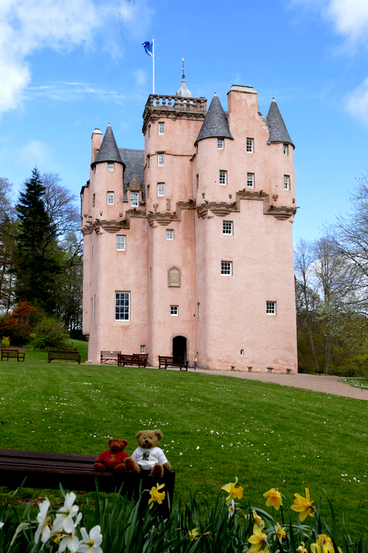 Craigievar Castle mascots © 2015 Scotiana